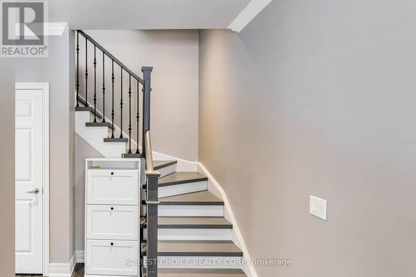 18 Chauncey Court — photo 23 of 40
