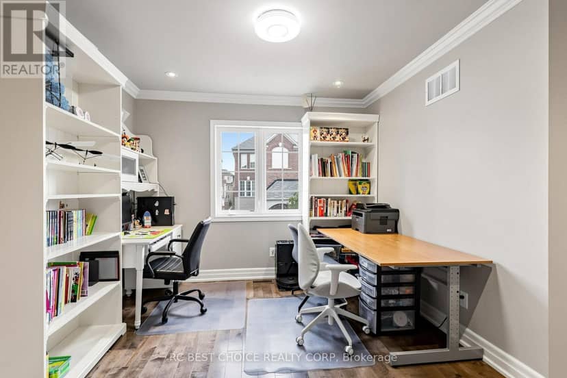 18 Chauncey Court — photo 33 of 40
