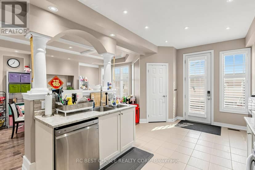 18 Chauncey Court — photo 9 of 40