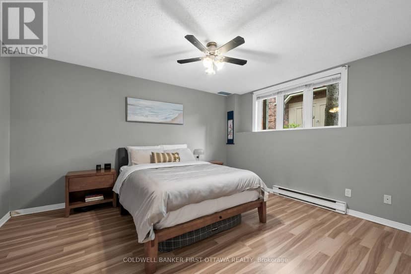 386 Briston Private — photo 18 of 31
