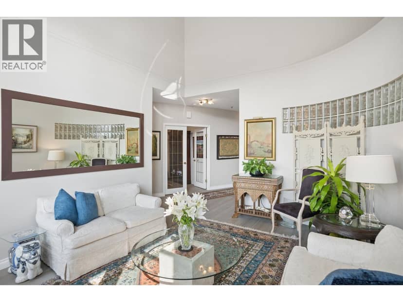 401 2 RENAISSANCE SQUARE, New Westminster, photo 5