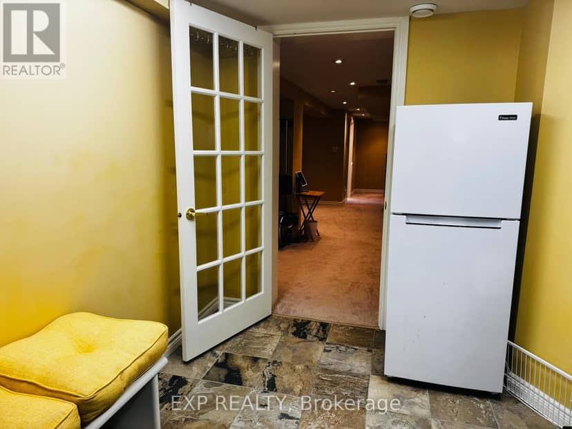 171 Chamonix Crescent — photo 34 of 40