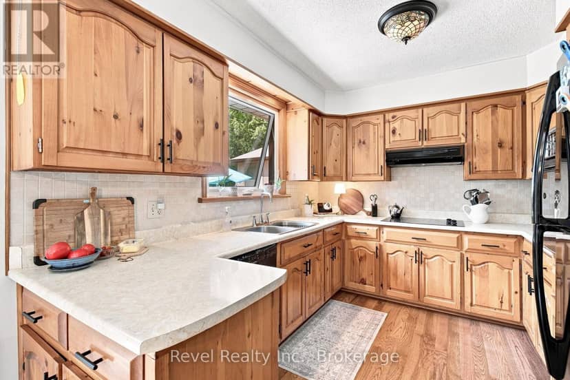 20 The Pines Lane — photo 12 of 40