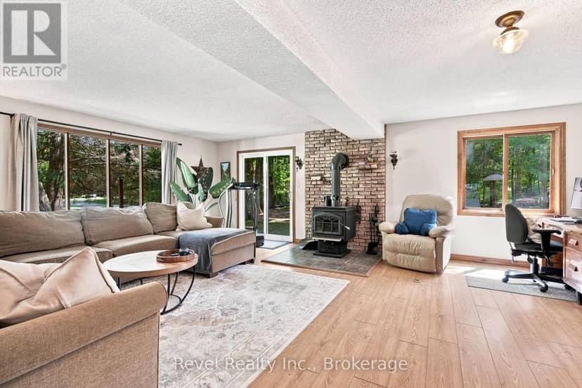 20 The Pines Lane — photo 27 of 40