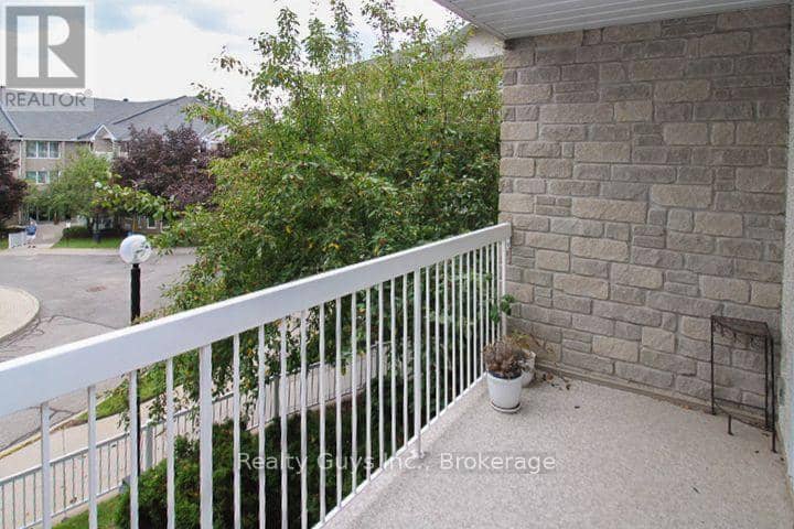226 B - 1099 Clonsilla Avenue — photo 21 of 35