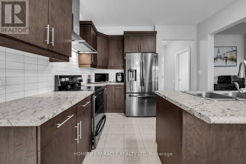 83 Monarch Street — photo 10 of 38