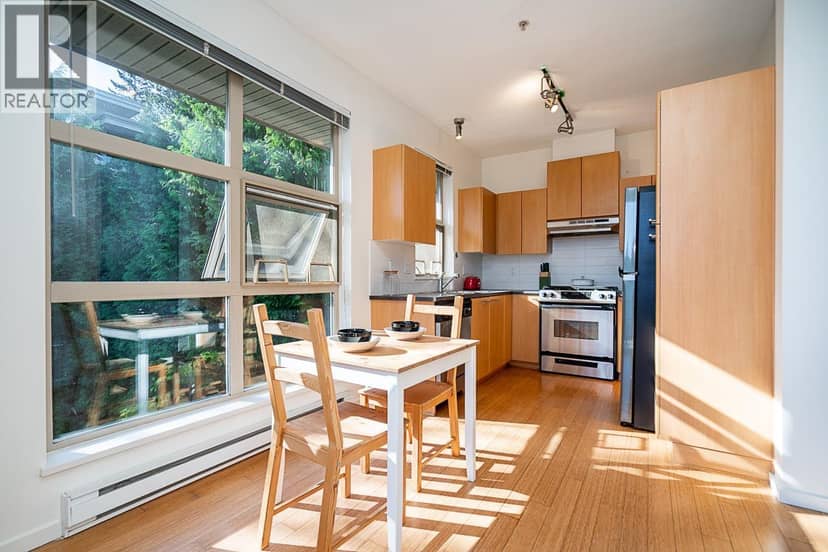 516 9319 UNIVERSITY CRESCENT, Burnaby, photo 2