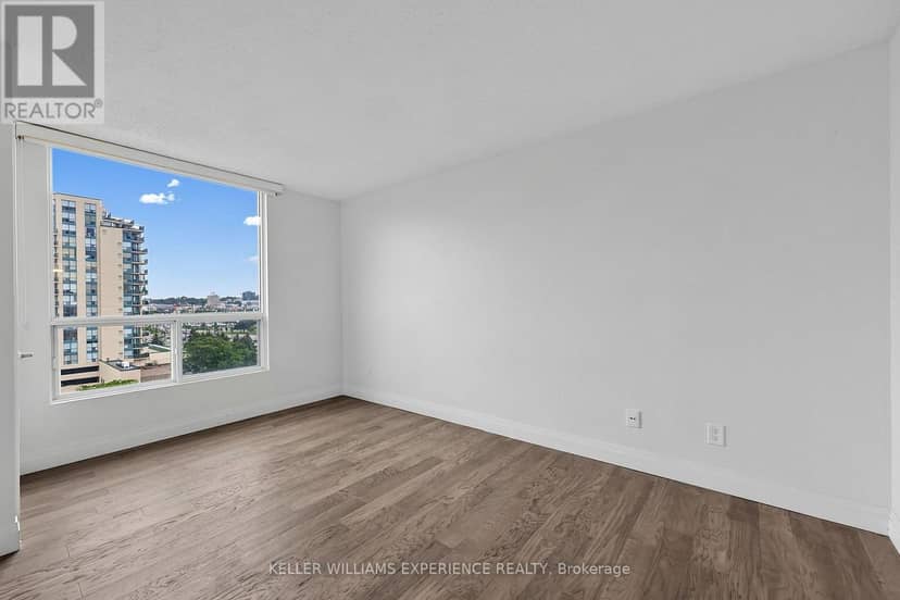 904 - 75 Ellen Street — photo 28 of 40