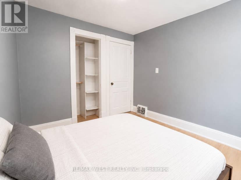 217 Hexam Street — photo 18 of 24
