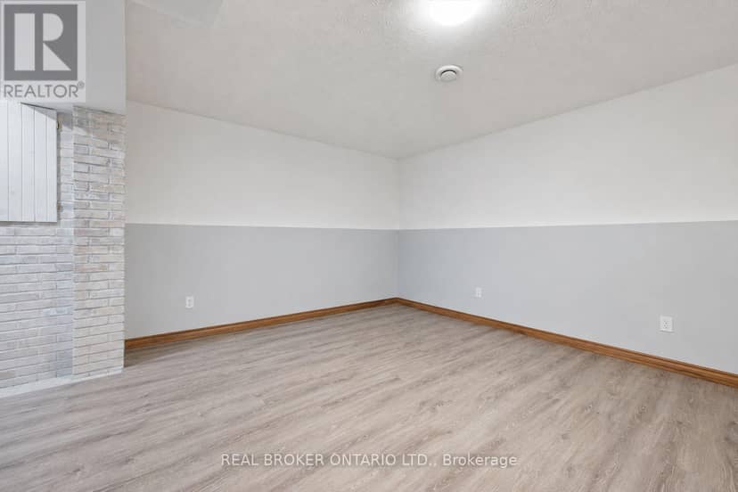 27 Dawson Drive — photo 20 of 37