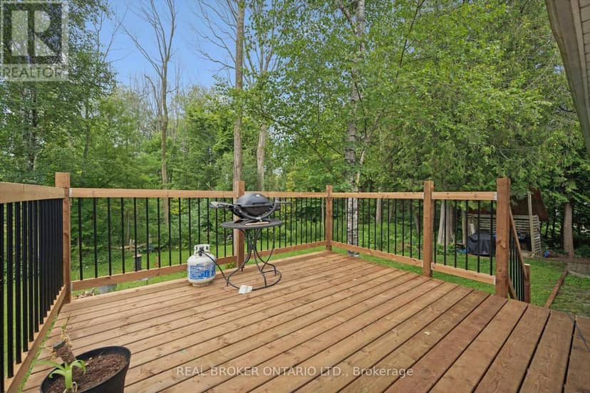 27 Dawson Drive — photo 26 of 37