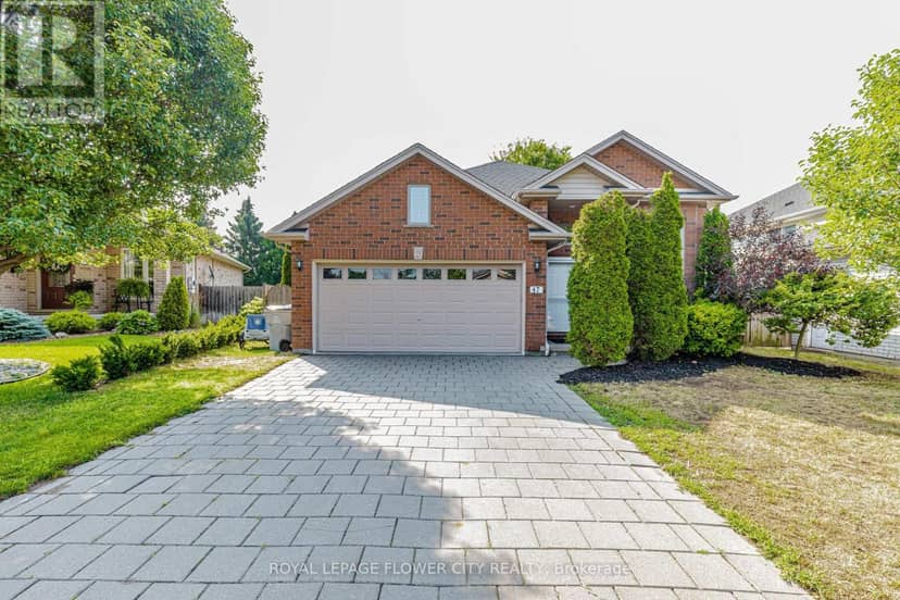 47 Queensway Drive — photo 1 of 40