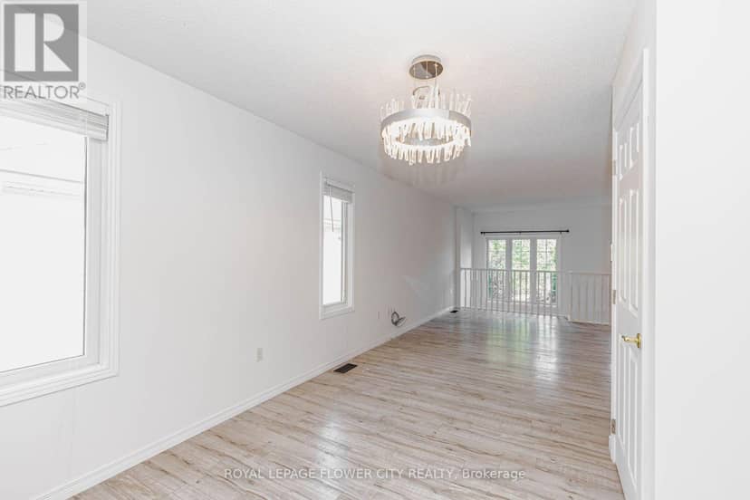 47 Queensway Drive — photo 16 of 40