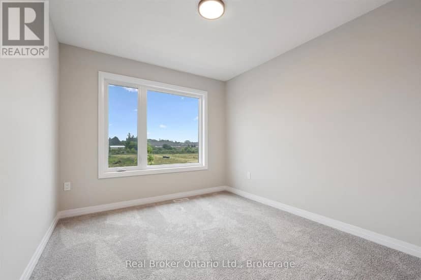 60 Ayr Meadows Crescent — photo 18 of 32