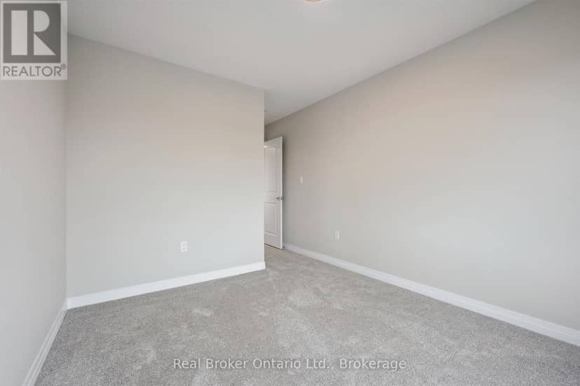 60 Ayr Meadows Crescent — photo 19 of 32