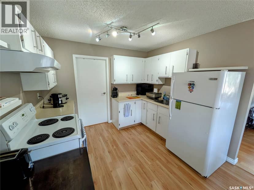 7307 Dalgliesh DRIVE — photo 2 of 23