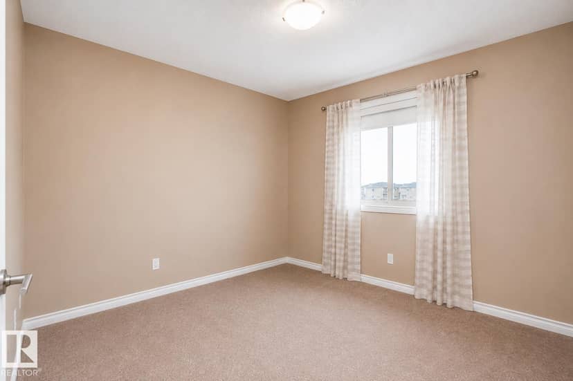 #146 5420 Grant Macewan Bv — photo 19 of 36