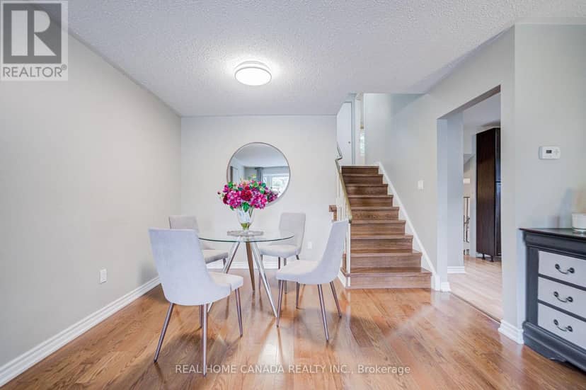 19 Hepworth Drive, Toronto, photo 8