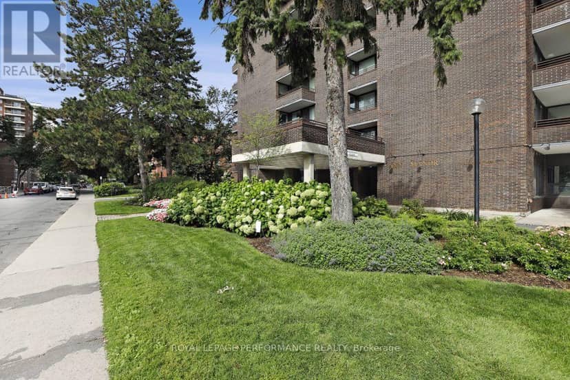 1801 - 71 Somerset Street W, Ottawa, photo 3