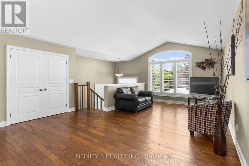 10 Sapphire Court — photo 6 of 40