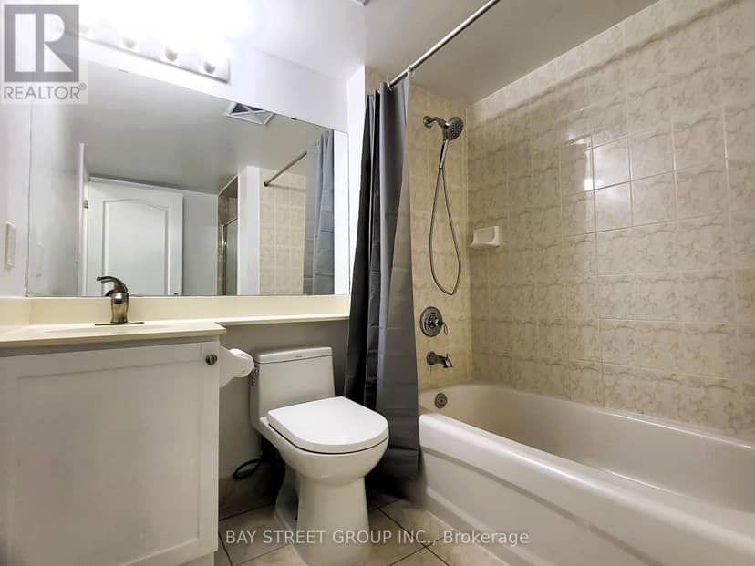 209 - 7363 Kennedy Road — photo 22 of 40