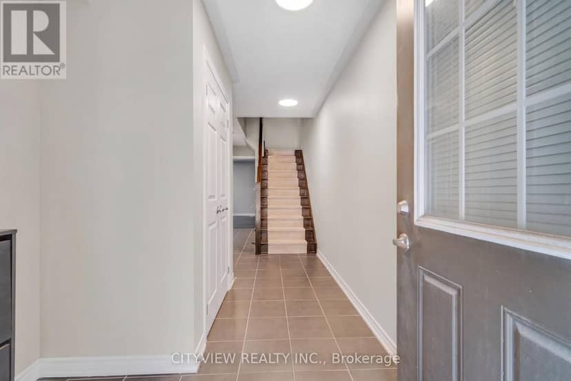5 - 3170 Boxford Crescent — photo 11 of 40