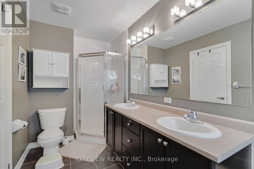 5 - 3170 Boxford Crescent — photo 34 of 40