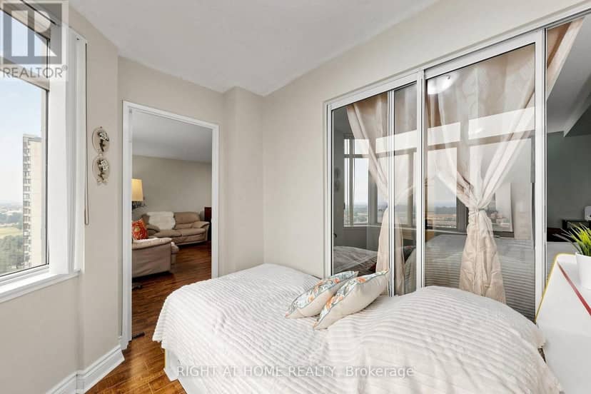 PH9 - 300 Webb Drive — photo 16 of 40