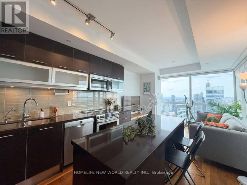 6101 - 388 Yonge Street — photo 15 of 35