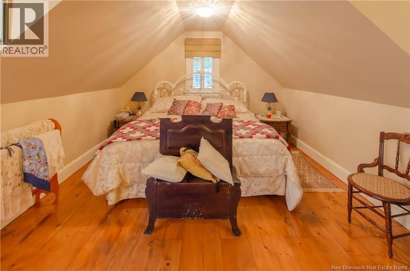 15 Birch Hill Crescent — photo 31 of 40