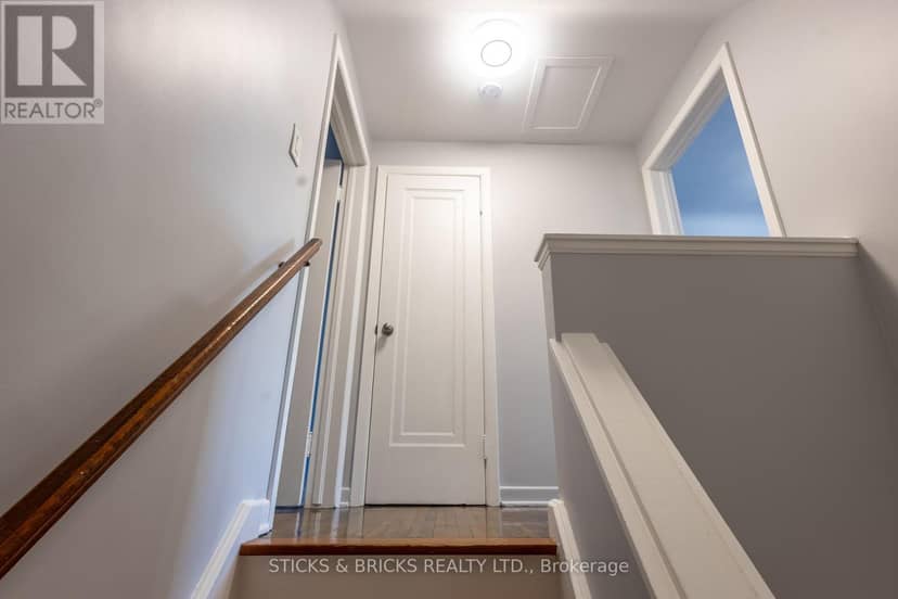 6088 Dorchester Road — photo 19 of 28
