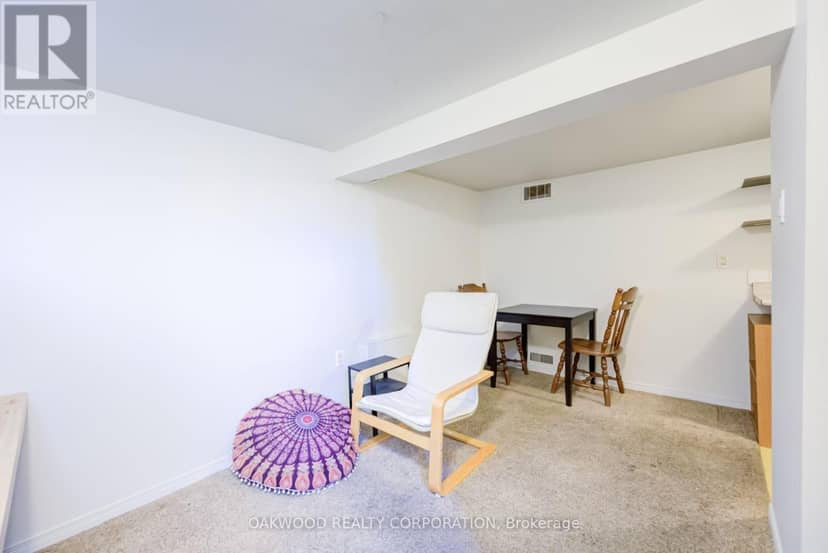 2449 St Clair Avenue W — photo 14 of 40