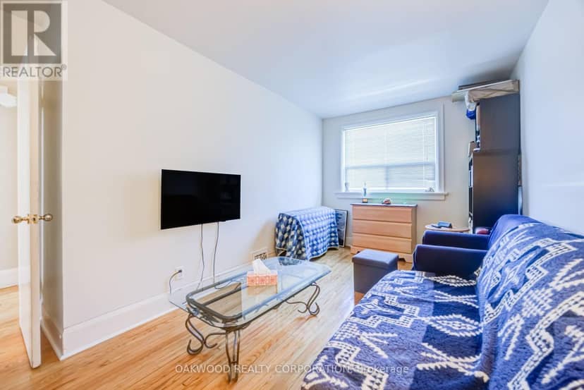 2449 St Clair Avenue W — photo 29 of 40