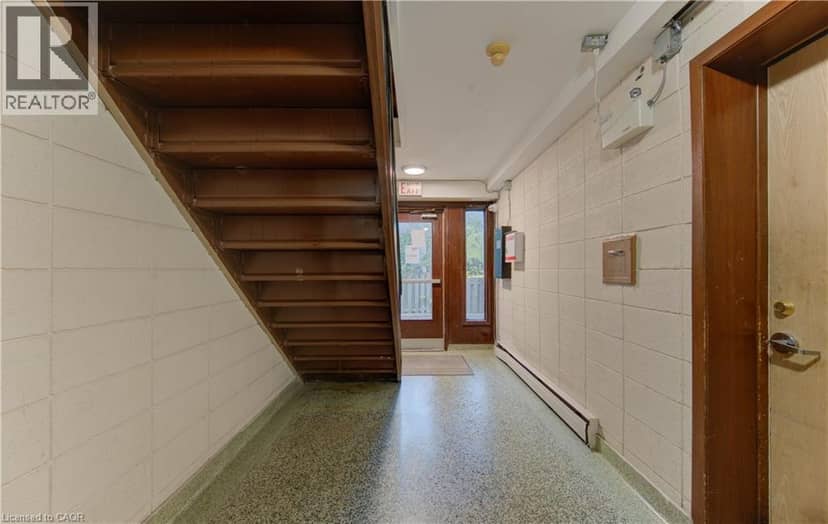 50 GORDON Avenue — photo 16 of 25