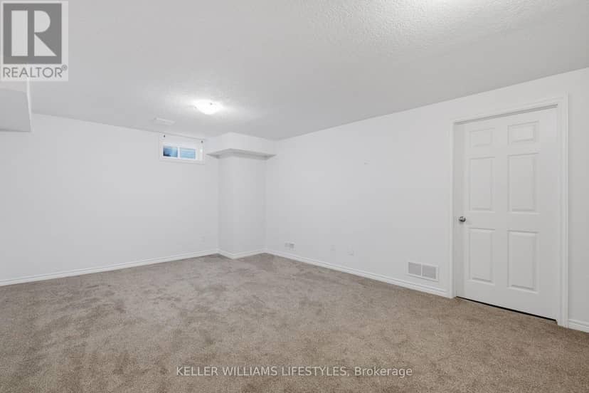 23 - 505 Blue Jay Drive — photo 32 of 40