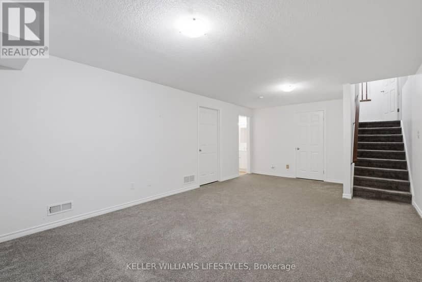 23 - 505 Blue Jay Drive — photo 33 of 40