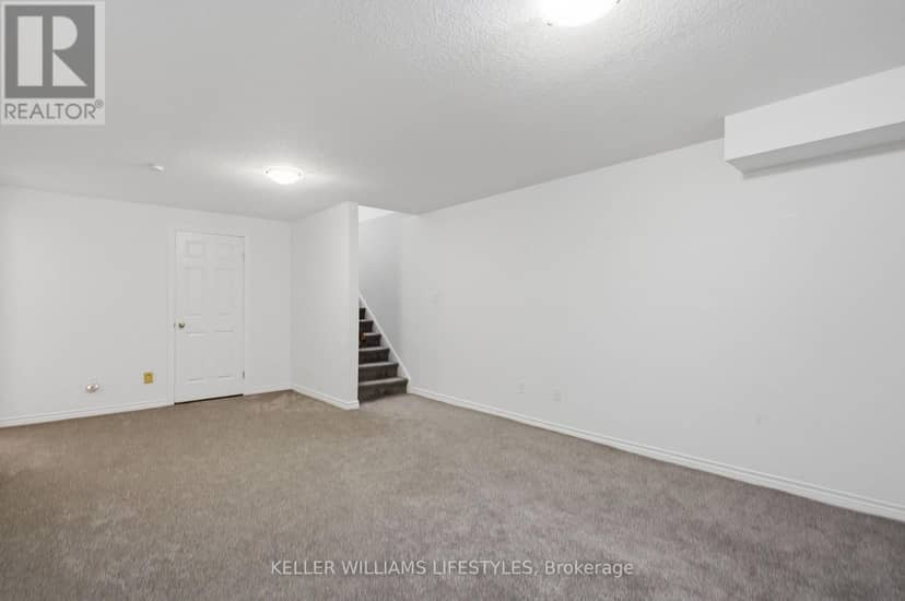 23 - 505 Blue Jay Drive — photo 34 of 40