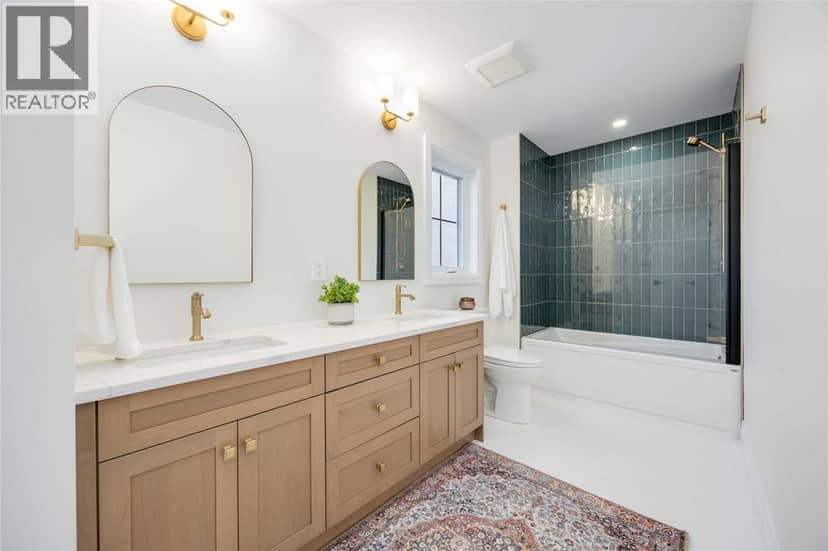 3527 Paul Crescent — photo 35 of 40