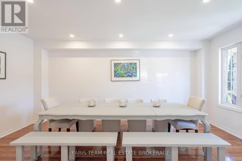 4 Whispering Pine Place — photo 10 of 35