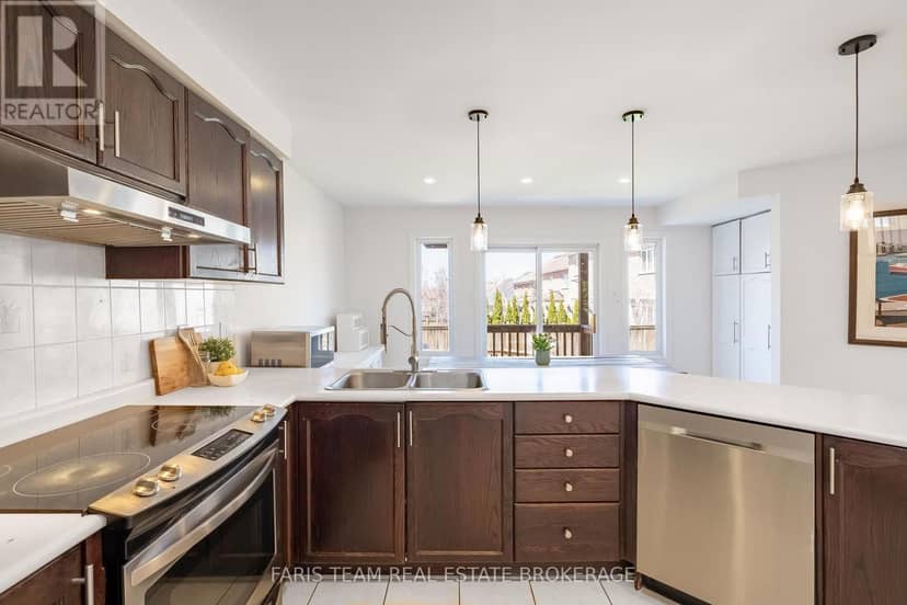 4 Whispering Pine Place — photo 6 of 35