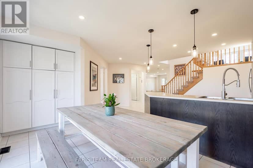4 Whispering Pine Place — photo 9 of 35