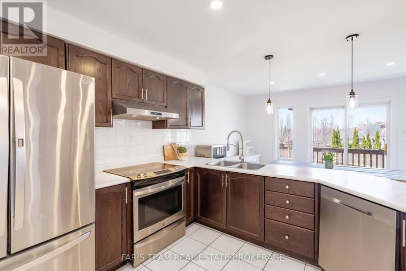 4 Whispering Pine Place — photo 5 of 35
