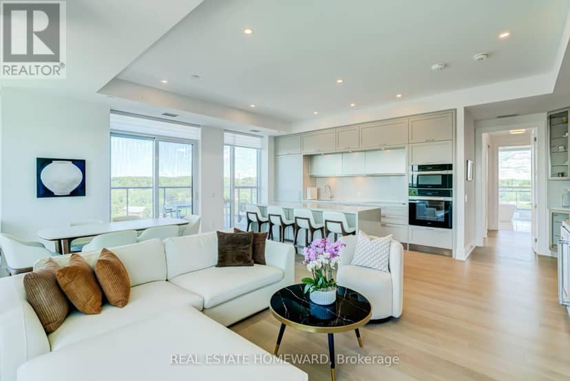 808 - 397 Royal Orchard Boulevard E — photo 13 of 40