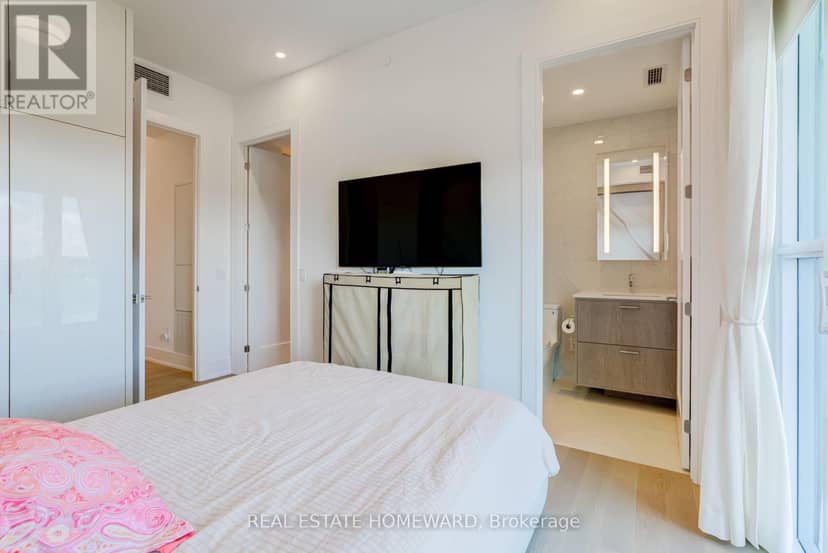 808 - 397 Royal Orchard Boulevard E — photo 28 of 40