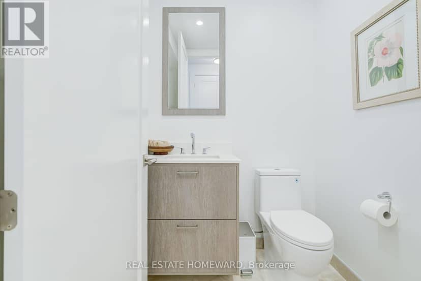 808 - 397 Royal Orchard Boulevard E — photo 33 of 40