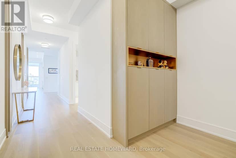 808 - 397 Royal Orchard Boulevard E — photo 9 of 40