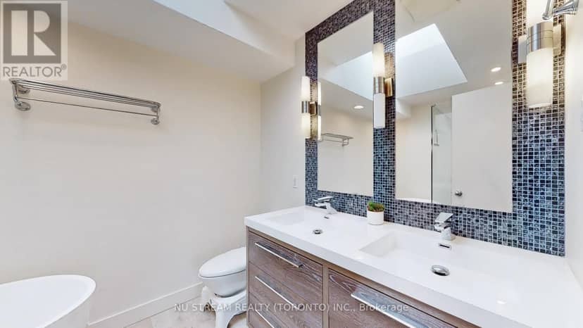 15 Bond Crescent — photo 28 of 40
