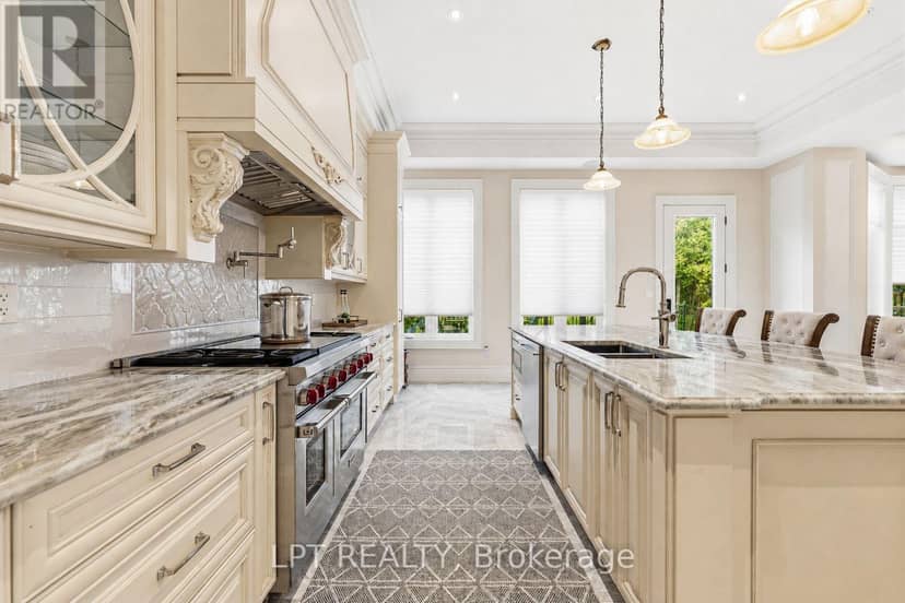 256 Patricia Drive — photo 15 of 40