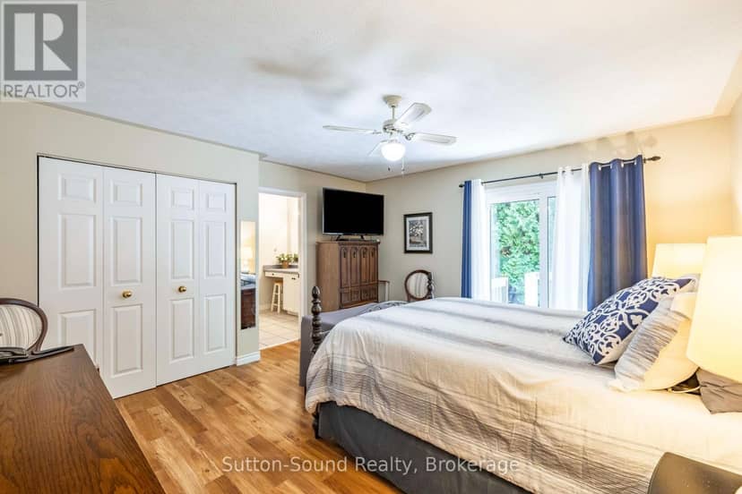 14 Shamrock Boulevard — photo 17 of 40