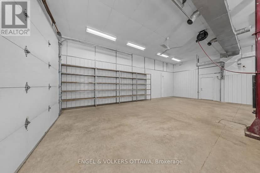 3805 Big Rideau Lake Road — photo 35 of 40